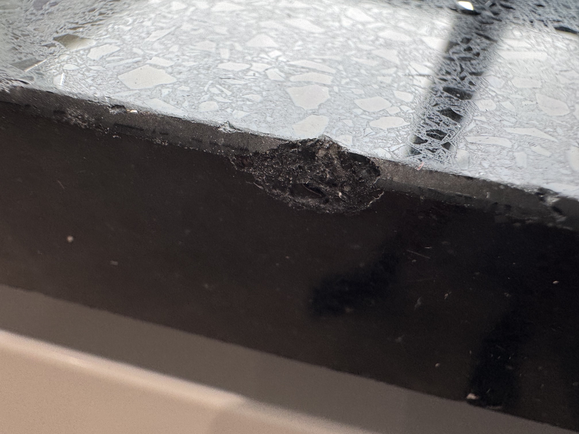 Smashed quartz tabletop