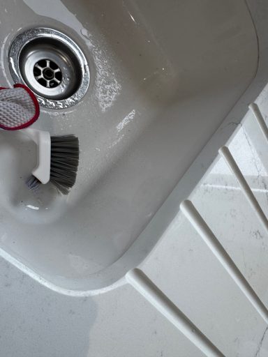 Granite quartz worktop in huddersfield was repaired at the edge of the draining groove area.